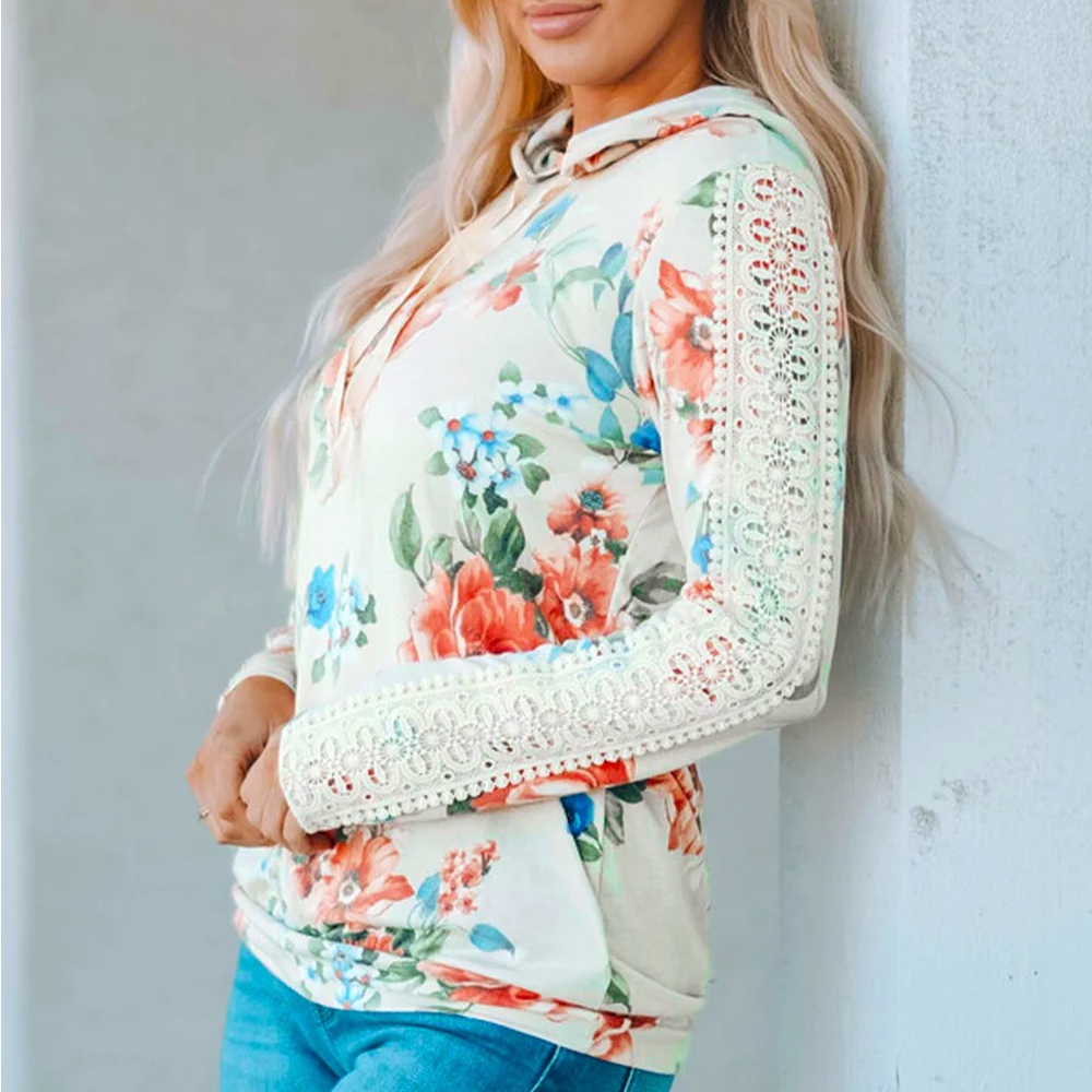 NWT Rosalie Women’s Floral Lace Trim Sleeve Lightweight Hoodie M - last one!